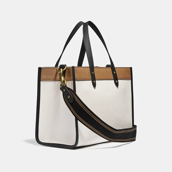 COACH FIELD TOTE 30 IN COLORBLOCK WITH COACH BADGE