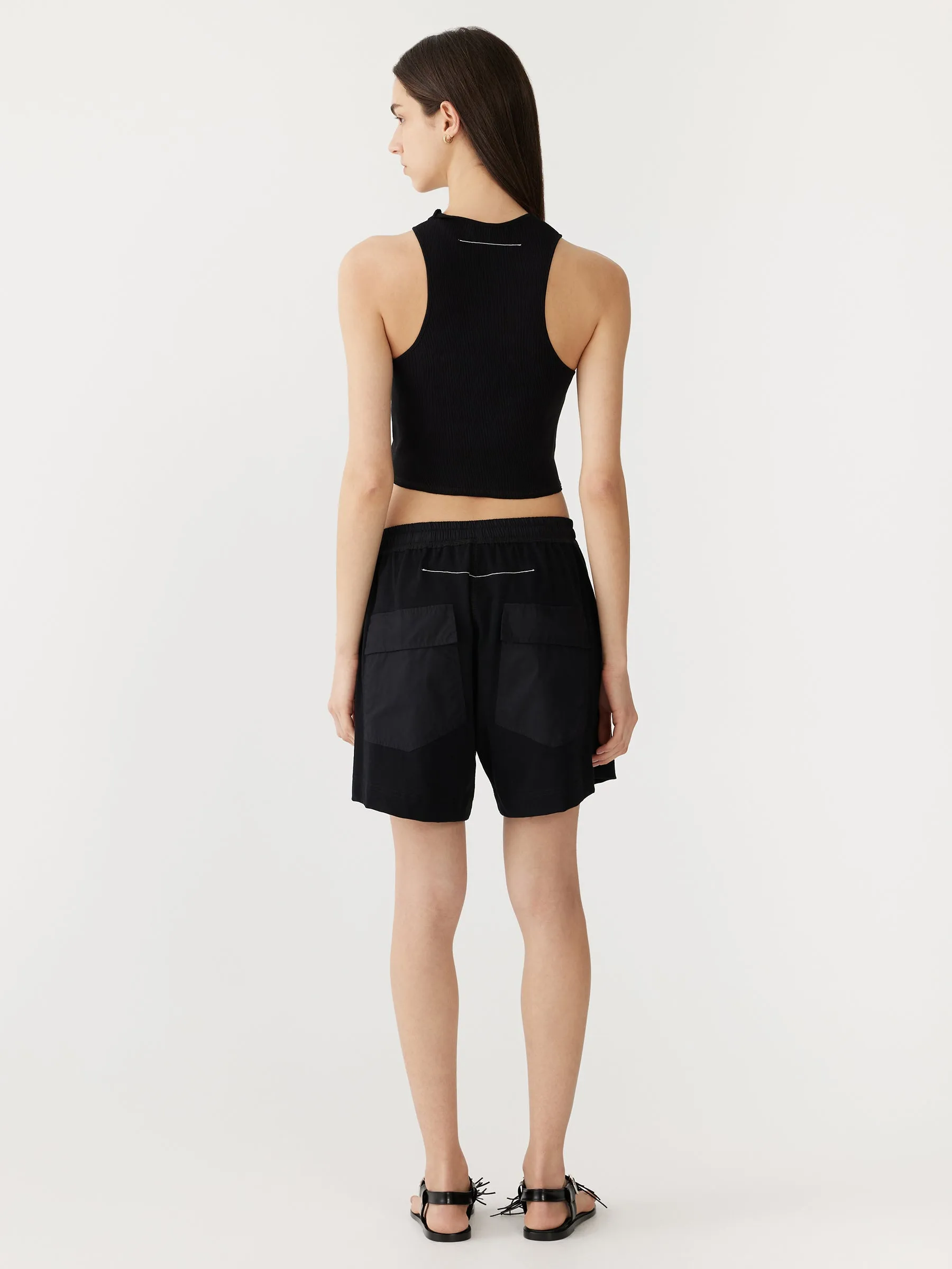 contrast pocket detail short