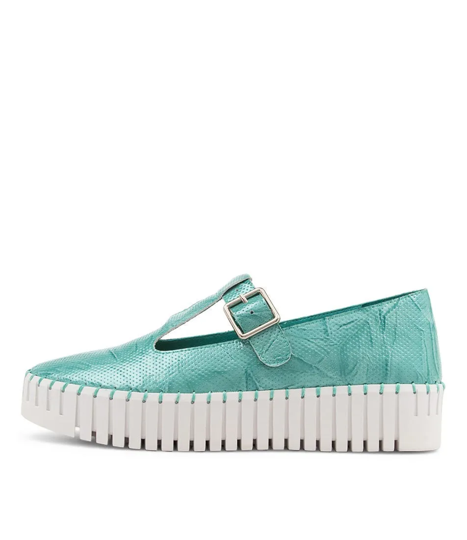 DJANGO & JULIETTE Baholt Teal Shrunken Patent Sneakers Ws