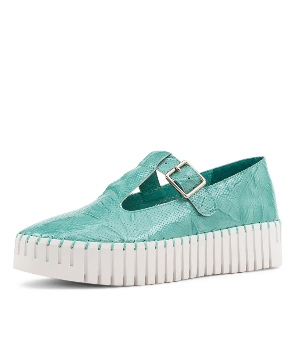 DJANGO & JULIETTE Baholt Teal Shrunken Patent Sneakers Ws