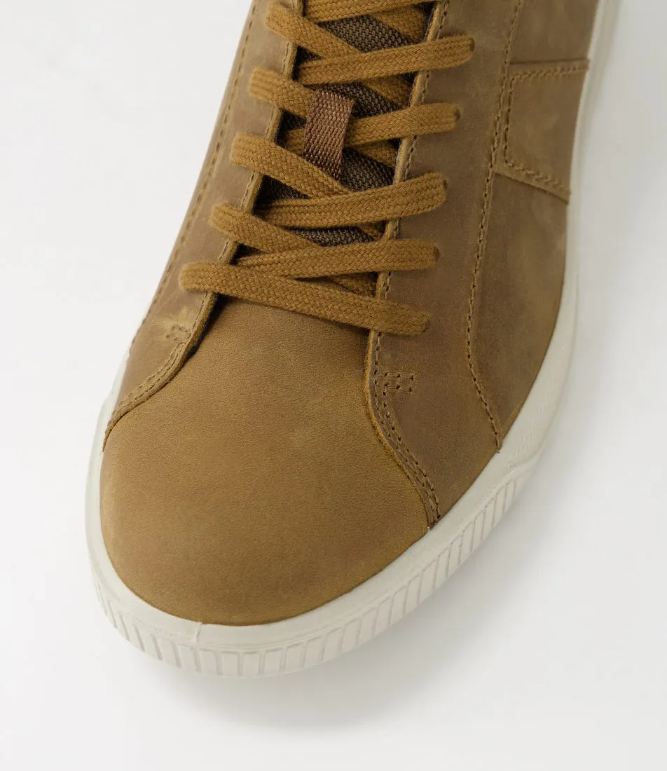 ECCO Byway Camel Nubuck Sneakers