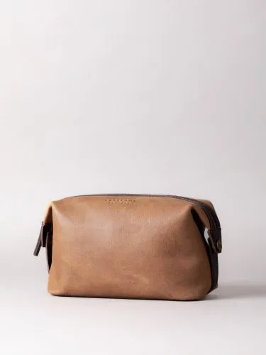 Hawksdale Leather Wash Bag in Brown