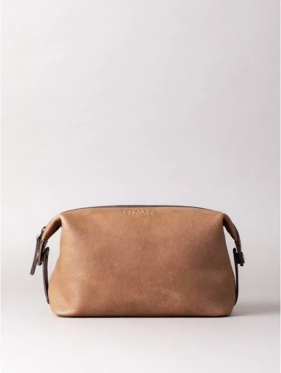 Hawksdale Leather Wash Bag in Brown