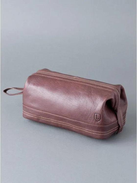 Keswick Leather Wash Bag in Brown