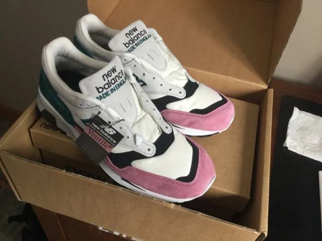 New balance flamingo