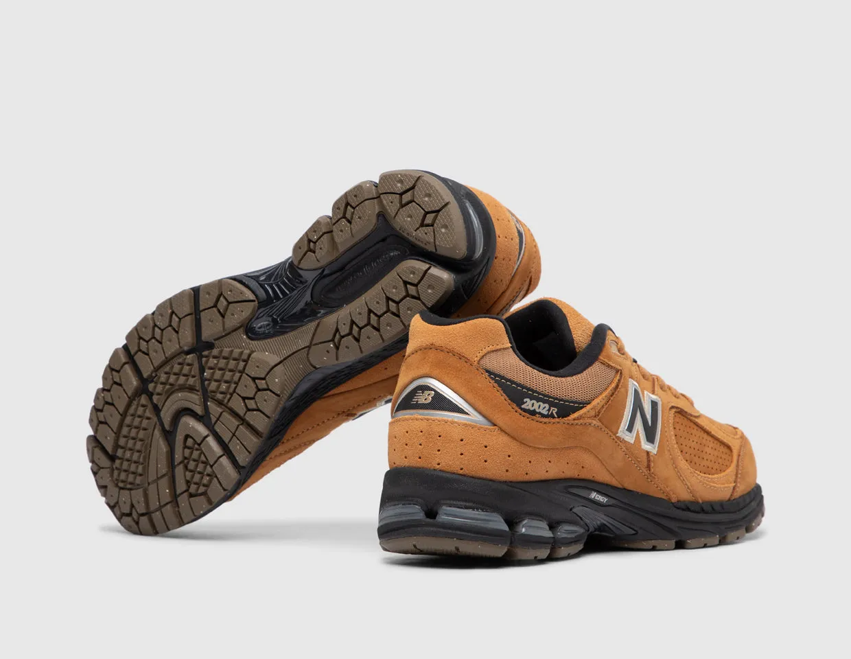 New Balance M2002REI Brown / Black