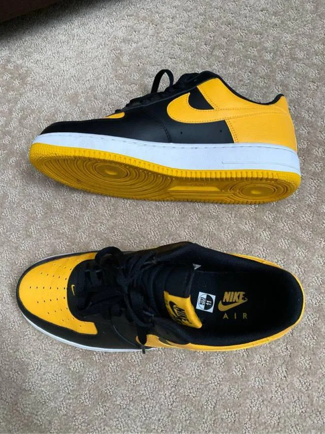 Nike Air Force 1 Low Black University Gold