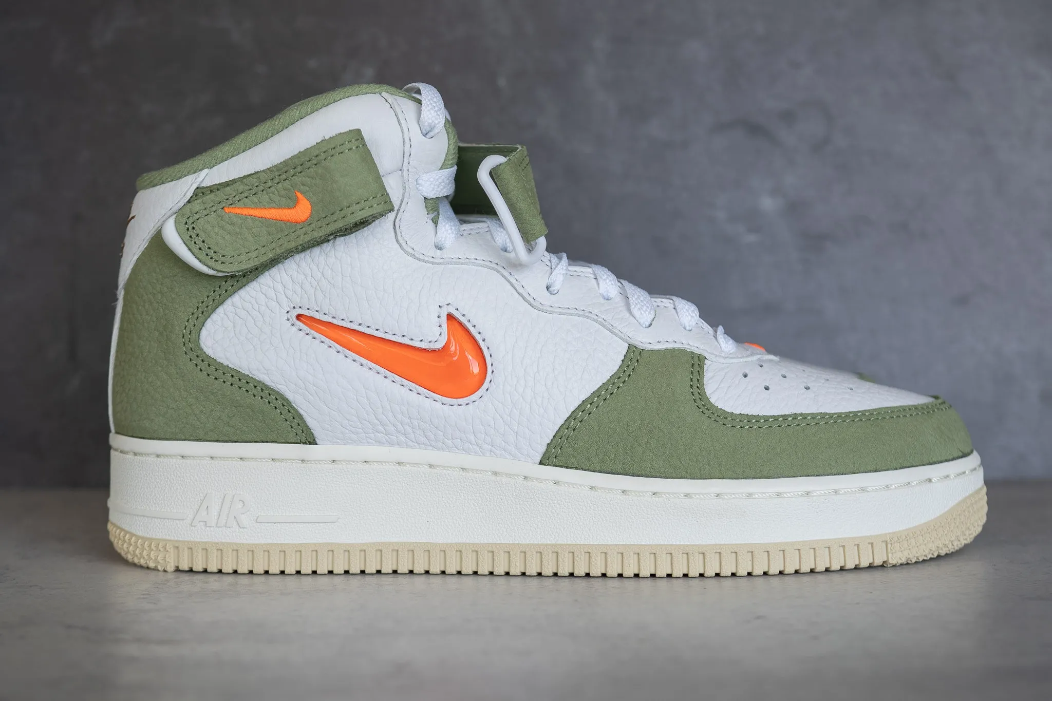 Nike Air Force 1 Mid QS (Olive Jewel)