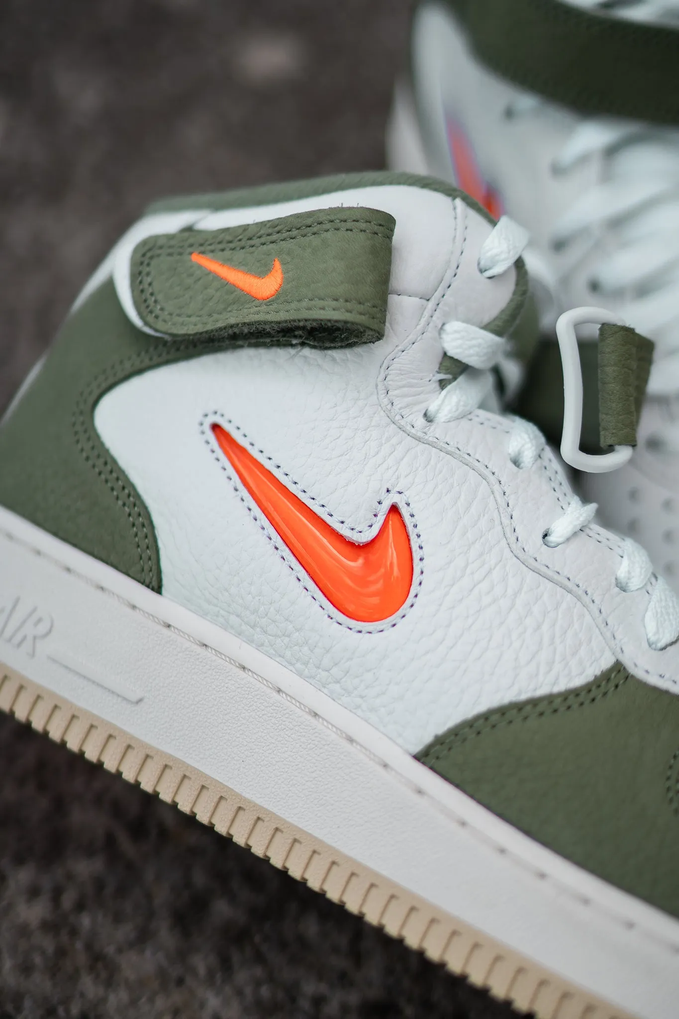 Nike Air Force 1 Mid QS (Olive Jewel)