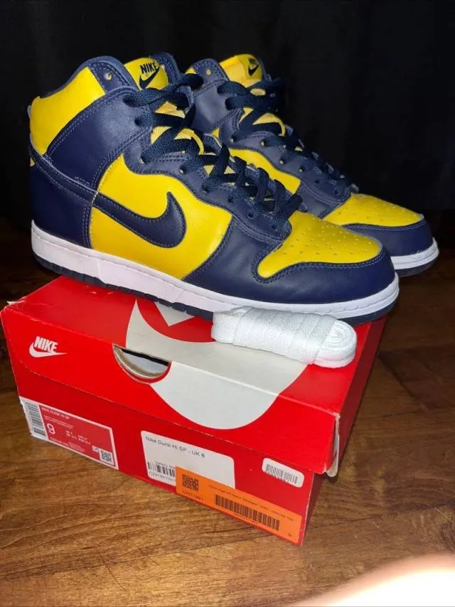 Nike Dunk High SP Retro ‘Michigan’ 2020