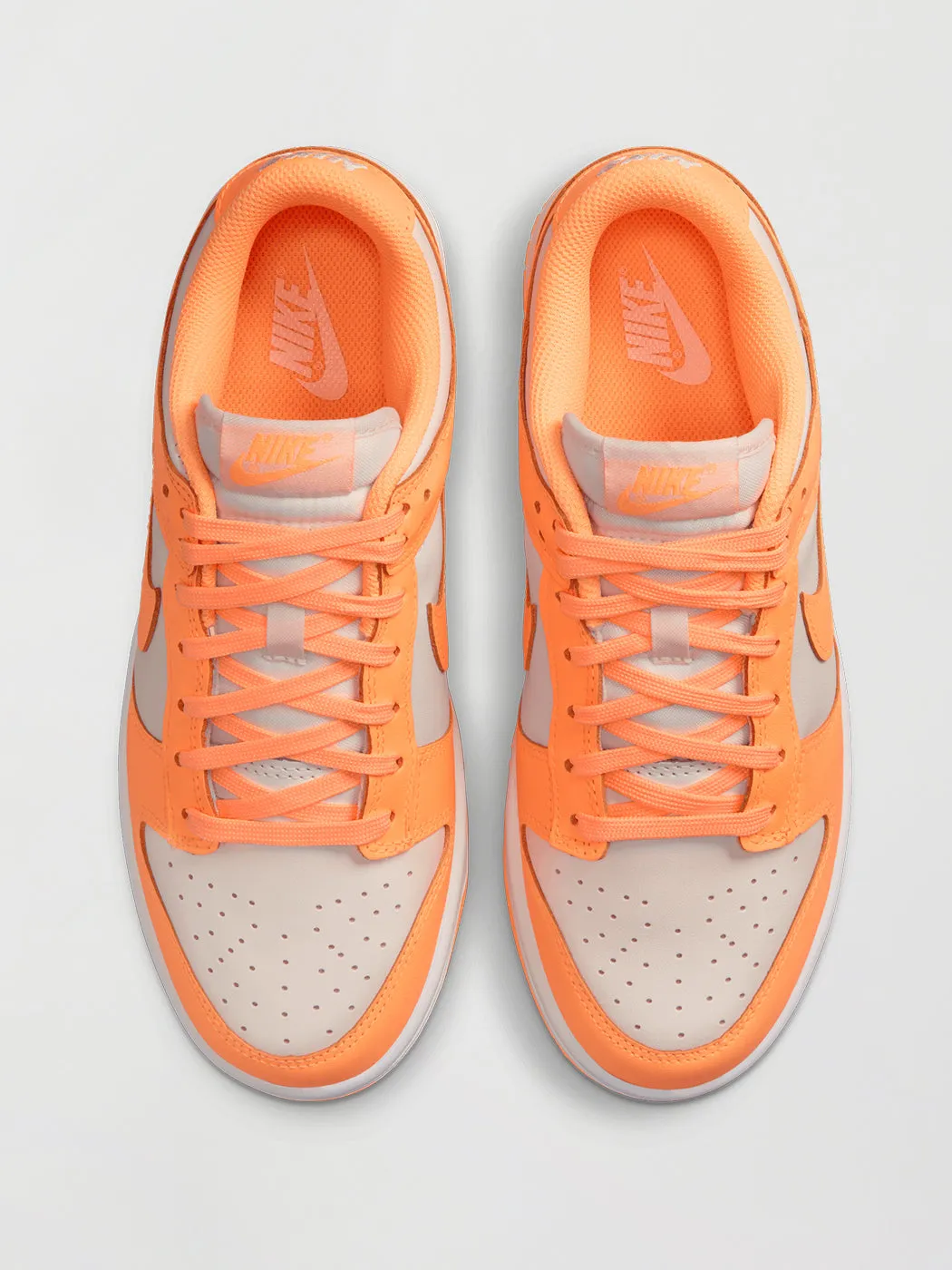 Nike Dunk Low - PEACH CREAM/PEACH CREAM-WHITE