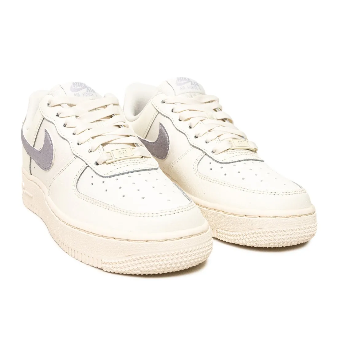 Nike Women Air Force 1 '07 (sail / oxygen purple)