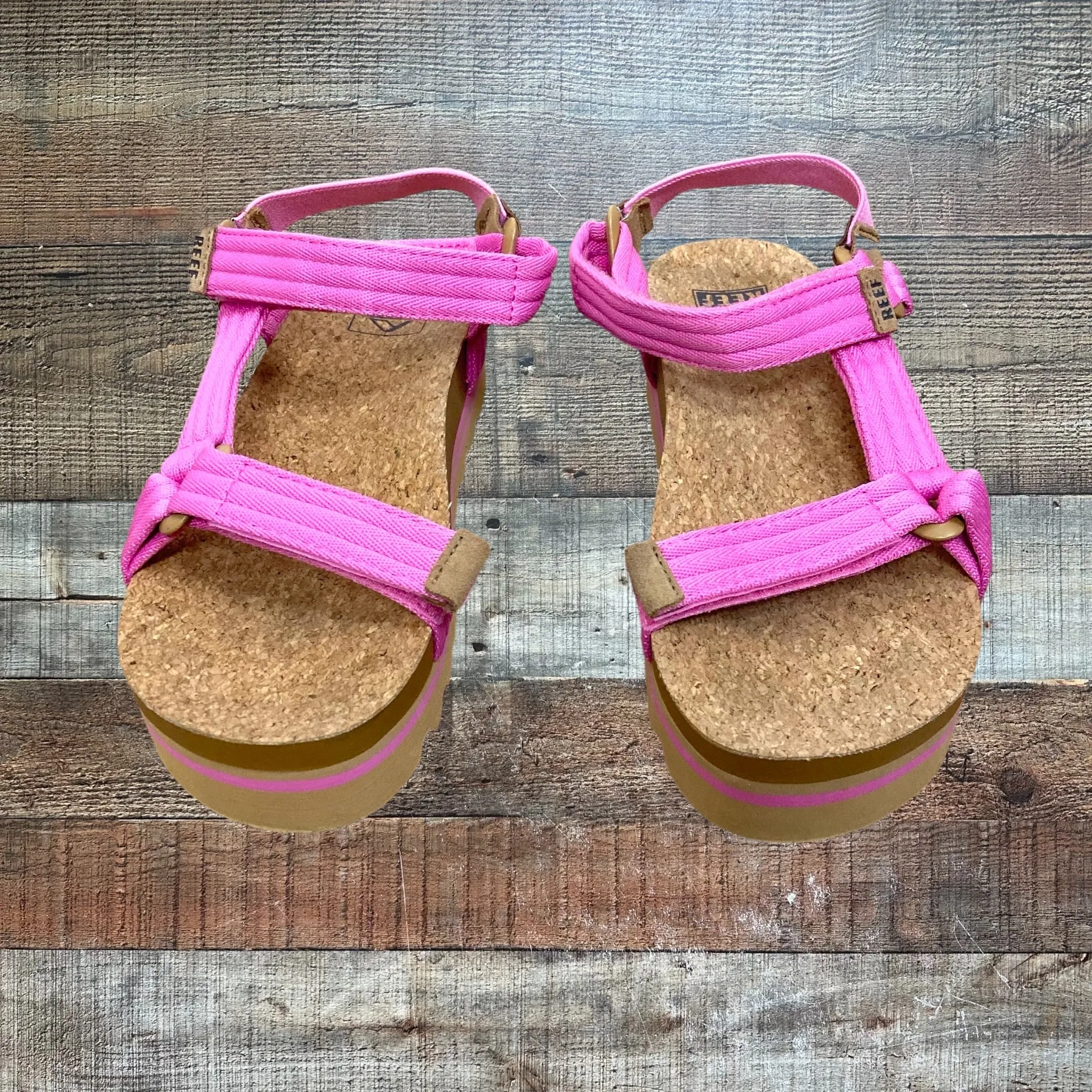 Reef Pink Strap with Cork Footbed Sandals- Size 7 (Like New Condition)