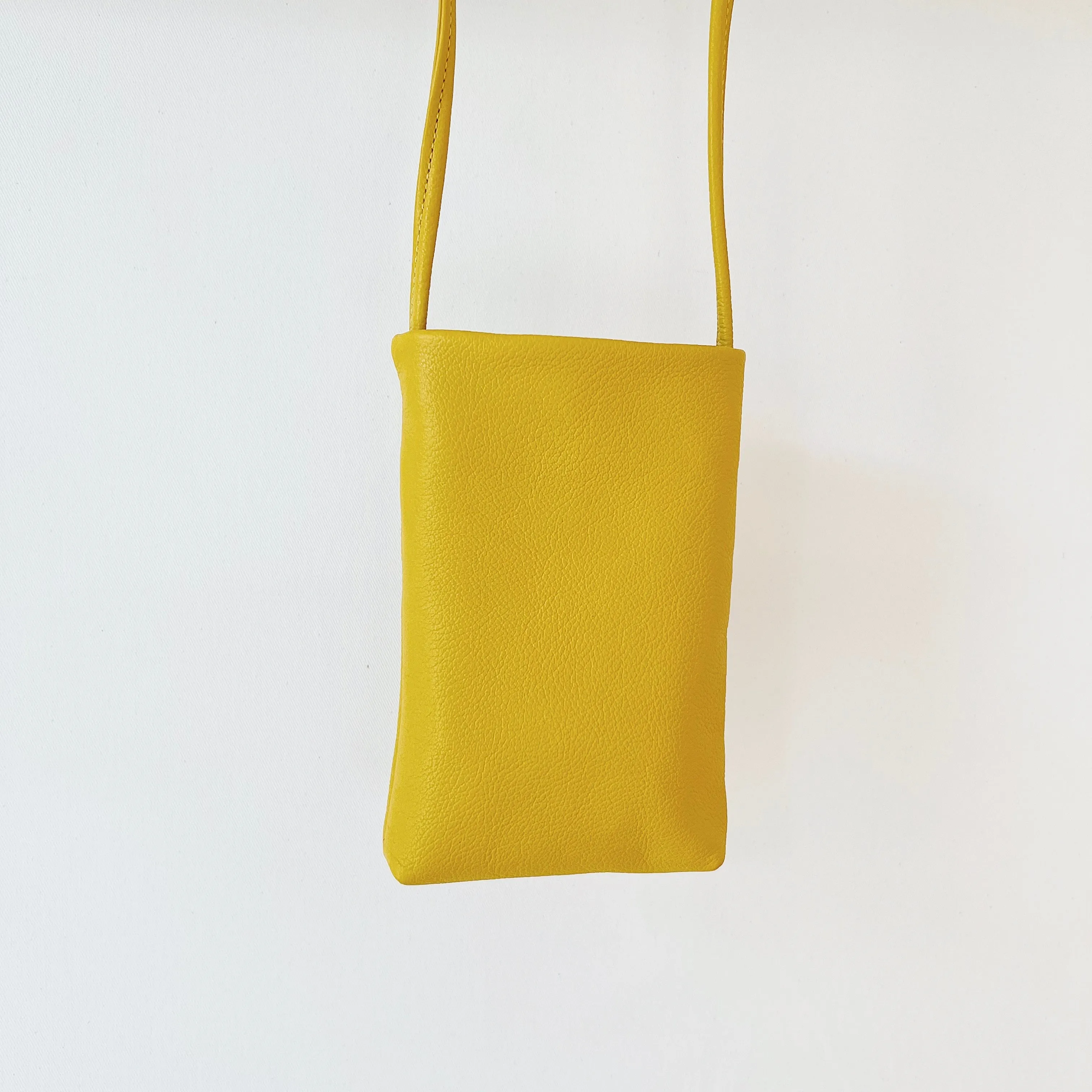 Sven | Small Leather Bag in Sunflower